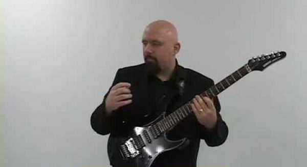 Video thumbnail for youtube video How To Make A Great Guitar Solo - Guitar Noise